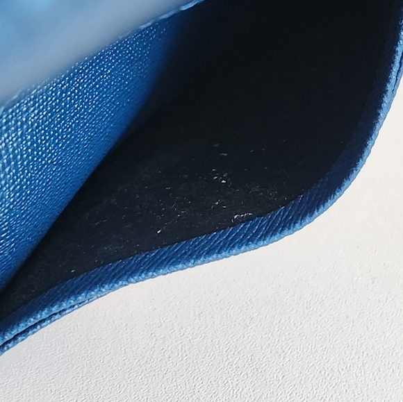 LOUIS VUITTON Blue Epi Card Holder Pocket Organizer - Picture 6 of 10